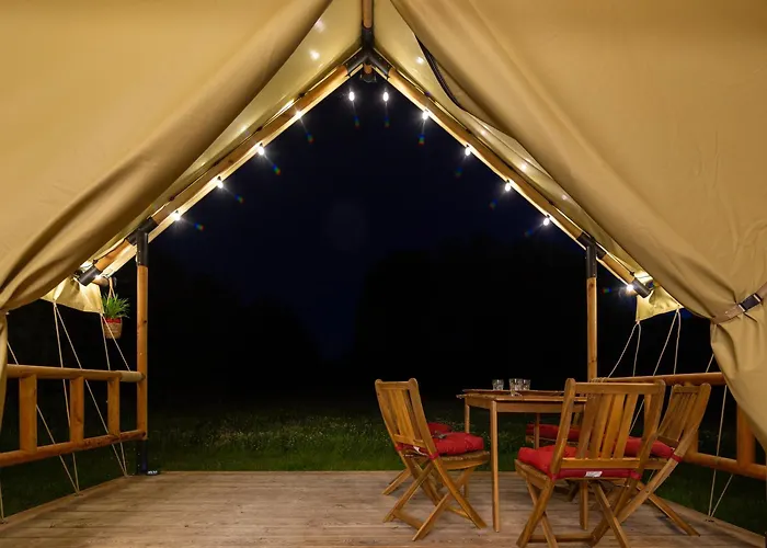 Januszówka - Ranczo Turystyczne Campo de lujo